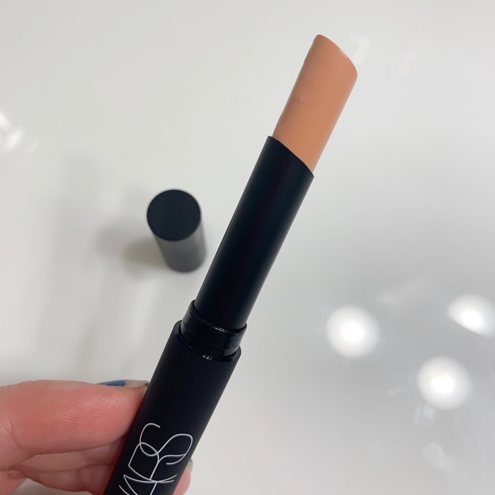 NARS “Honey” Concealer - Picture 4 of 6